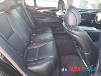 Zdjęcie 10 z 13 samochodu: 2013 LEXUS LS 460L VIN:JTHGL5EF0D5047231 - miniatura