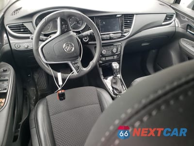 Zdjęcie 8 z 16 samochodu: 2022 BUICK ENCORE PREFERRED VIN:KL4CJASM9NB568432 - miniatura