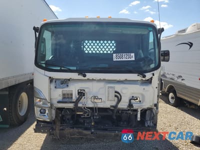 Czwarte zdjęcie samochodu z boku: 2023 ISUZU NRR VIN:JALE5W162P7302337 - miniatura