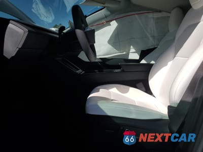 Zdjęcie 7 z 14 samochodu: 2026 TESLA MODEL Y VIN:7SAYGDED9TF386962 - miniatura