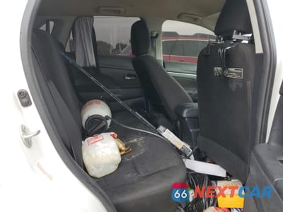 Zdjęcie 11 z 13 samochodu: 2011 MITSUBISHI OUTLANDER SPORT ES VIN:JA4AP3AU3BZ022943 - miniatura