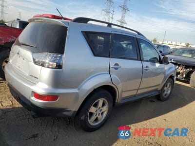 Trzecie zdjęcie samochodu z tyłu: 2010 MITSUBISHI OUTLANDER ES VIN:JA4AT2AW9AZ001617 - miniatura