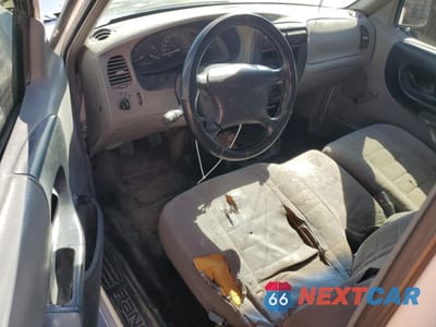 Zdjęcie 8 z 12 samochodu: 1996 FORD RANGER VIN:1FTCR10A9TUC51548 - miniatura