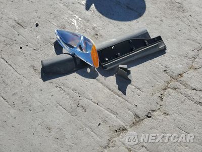 Zdjęcie 12 z 15 samochodu: 2002 FORD TAURUS SES VIN:1FAFP55202G230036 - miniatura