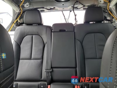 Zdjęcie 10 z 13 samochodu: 2024 VOLVO XC40 PLUS VIN:YV4L12UE3R2204916 - miniatura