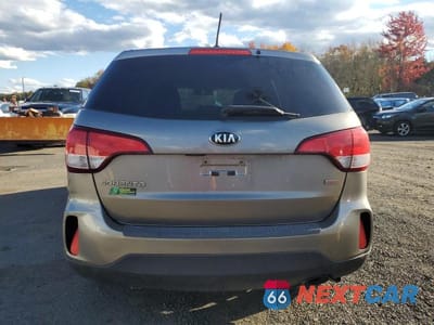 Zdjęcie 6 z 13 samochodu: 2015 KIA SORENTO LX VIN:5XYKTCA67FG560332 - miniatura