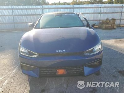 Piąte zdjęcie samochodu w środku: 2023 KIA EV6 GT LINE VIN:KNDC4DLC8P5094186 - miniatura