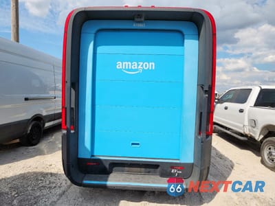 Zdjęcie 6 z 12 samochodu: 2022 RIVIAN EDV 700 VIN:7FCEHDB74NN000863 - miniatura