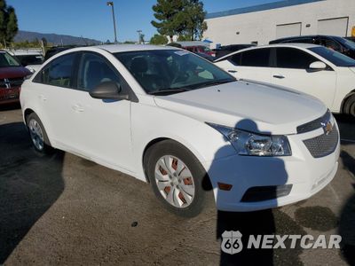 Czwarte zdjęcie samochodu z boku: 2013 CHEVROLET CRUZE LS VIN:1G1PA5SG2D7259663 - miniatura