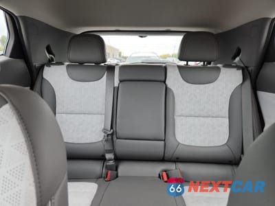 Zdjęcie 10 z 13 samochodu: 2022 CHEVROLET BOLT EUV PREMIER VIN:1G1FZ6S07N4125568 - miniatura