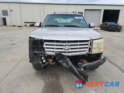 Piąte zdjęcie samochodu w środku: 2005 CADILLAC ESCALADE EXT VIN:3GYEK62N55G137587 - miniatura
