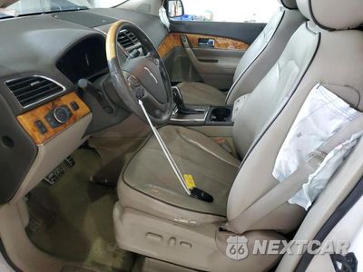 Zdjęcie 7 z 12 samochodu: 2011 LINCOLN MKX VIN:2LMDJ6JK8BBJ22432 - miniatura