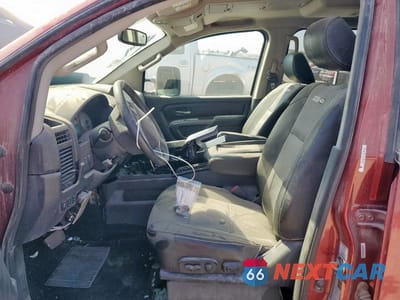 Zdjęcie 7 z 12 samochodu: 2015 NISSAN TITAN PRO-4X VIN:1N6BA0EC8FN506760 - miniatura