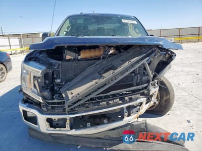 Piąte zdjęcie samochodu w środku: 2018 FORD F150 SUPER CAB VIN:1FTEX1CB5JKD97909 - miniatura