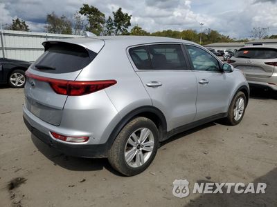 Trzecie zdjęcie samochodu z tyłu: 2017 KIA SPORTAGE LX VIN:KNDPM3AC8H7096038 - miniatura