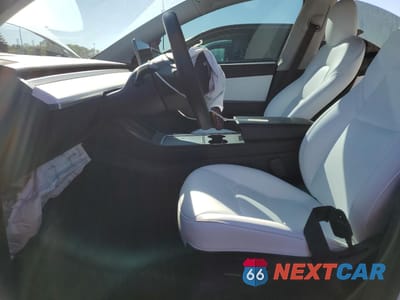 Zdjęcie 7 z 15 samochodu: 2021 TESLA MODEL Y VIN:5YJYGDEE8MF240978 - miniatura