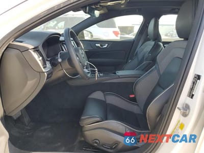 Zdjęcie 7 z 11 samochodu: 2024 VOLVO S60 PLUS VIN:7JRH60FHXRG310578 - miniatura