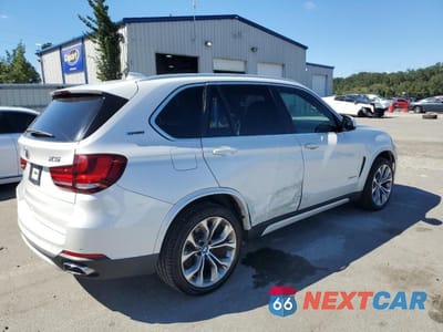 Trzecie zdjęcie samochodu z tyłu: 2017 BMW X5 XDR40E VIN:5UXKT0C37H0V96322 - miniatura