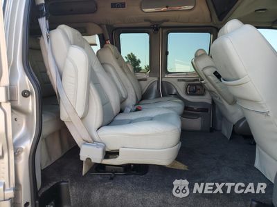 Zdjęcie 11 z 15 samochodu: 2010 GMC SAVANA RV G1500 4LT VIN:1GDUHEB40A1118192 - miniatura