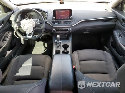 Zdjęcie 8 z 16 samochodu: 2019 NISSAN ALTIMA S VIN:1N4BL4BV1KN309326 - miniatura