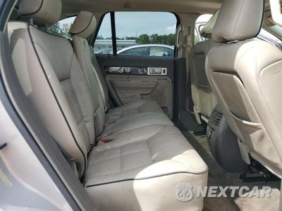 Zdjęcie 11 z 14 samochodu: 2010 LINCOLN MKX VIN:2LMDJ8JC1ABJ24946 - miniatura