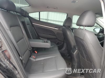 Zdjęcie 10 z 12 samochodu: 2019 HYUNDAI ELANTRA SEL VIN:5NPD84LF6KH415329 - miniatura