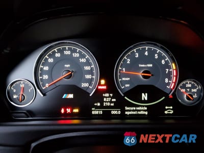 Zdjęcie 9 z 15 samochodu: 2018 BMW M3 VIN:WBS8M9C55J5L00147 - miniatura