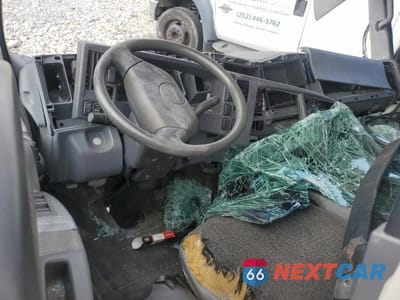 Zdjęcie 8 z 13 samochodu: 2013 ISUZU NPR VIN:54DB4W1B8DS800213 - miniatura