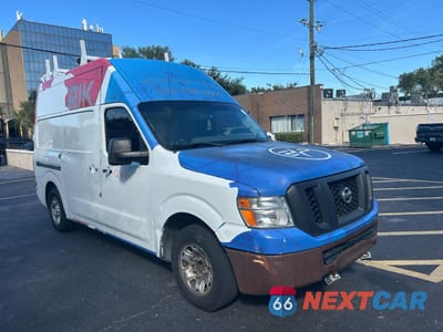 2017 NISSAN NV 2500 S 1N6BF0LY5HN811345 - główne zdjęcie licytacji z USA - miniatura