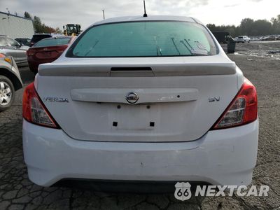 Zdjęcie 6 z 13 samochodu: 2019 NISSAN VERSA S VIN:3N1CN7AP7KL832334 - miniatura
