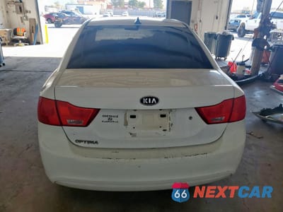 Zdjęcie 6 z 13 samochodu: 2010 KIA OPTIMA LX VIN:KNAGG4A83A5393502 - miniatura