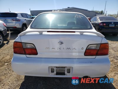 Zdjęcie 6 z 12 samochodu: 1995 NISSAN MAXIMA GLE VIN:JN1CA21D2ST605147 - miniatura