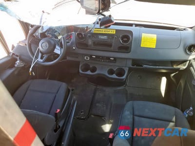 Zdjęcie 8 z 13 samochodu: 2019 MERCEDES-BENZ SPRINTER 2500/3500 VIN:WD4PF0CD1KP046853 - miniatura