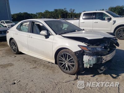 Czwarte zdjęcie samochodu z boku: 2021 TOYOTA CAMRY SE VIN:4T1G11AK8MU549991 - miniatura