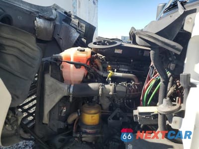 Zdjęcie 7 z 10 samochodu: 2018 FREIGHTLINER CASCADIA 113 SEMI TRUCK VIN:3AKBGADV7JSJN2869 - miniatura
