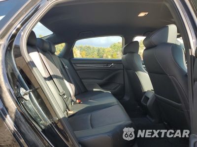 Zdjęcie 10 z 13 samochodu: 2018 HONDA ACCORD SPORT VIN:1HGCV1F37JA161612 - miniatura