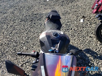Piąte zdjęcie samochodu w środku: 2025 APRILIA RS 457 VIN:ZD4XEUA03S6003047 - miniatura