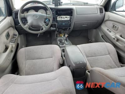 Zdjęcie 8 z 11 samochodu: 2001 TOYOTA TACOMA DOUBLE CAB PRERUNNER VIN:5TEGN92N21Z839680 - miniatura