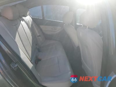 Zdjęcie 10 z 12 samochodu: 2017 BMW 320 I VIN:WBA8A9C56HK620506 - miniatura