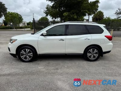 Zdjęcie 12 z 15 samochodu: 2017 NISSAN PATHFINDER S VIN:5N1DR2MM1HC627750 - miniatura