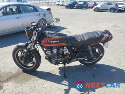 Trzecie zdjęcie samochodu z tyłu: 1981 HONDA CB750 F VIN:JH2RC0408BM207702 - miniatura