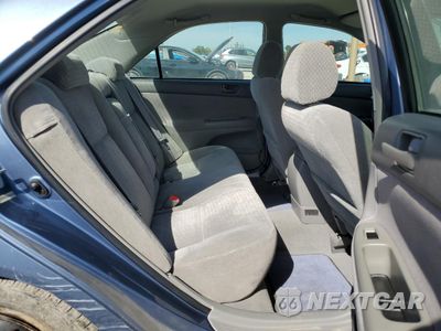 Zdjęcie 10 z 12 samochodu: 2002 TOYOTA CAMRY LE VIN:4T1BE32K32U585643 - miniatura