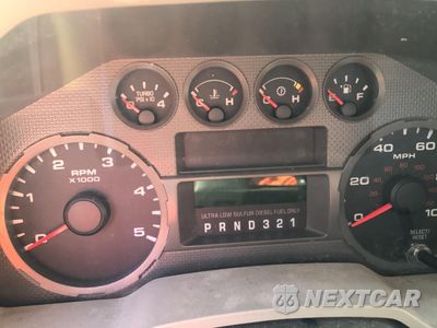 Zdjęcie 8 z 10 samochodu: 2008 FORD F550 SUPER DUTY VIN:1FDAF56R38EE31755 - miniatura