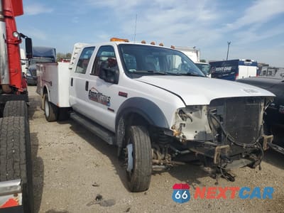 Czwarte zdjęcie samochodu z boku: 2007 FORD F550 SUPER DUTY VIN:1FDAW57P37EB22007 - miniatura