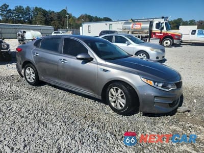Czwarte zdjęcie samochodu z boku: 2018 KIA OPTIMA LX VIN:5XXGT4L39JG232650 - miniatura