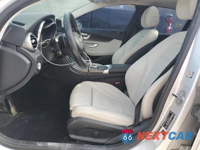 Zdjęcie 7 z 11 samochodu: 2017 MERCEDES-BENZ C 300 VIN:55SWF4JB2HU196907 - miniatura