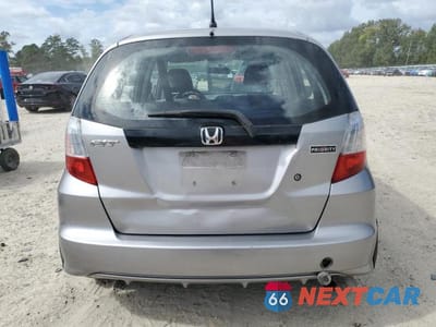 Zdjęcie 6 z 13 samochodu: 2010 HONDA FIT VIN:JHMGE8H28AS000725 - miniatura
