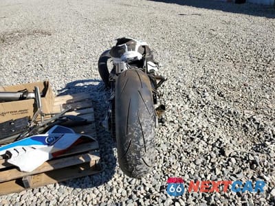 Czwarte zdjęcie samochodu z boku: 2025 BMW S 1000 VIN:WB10P2309S6L18196 - miniatura