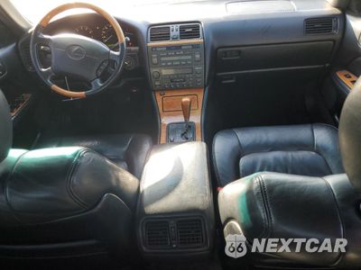 Zdjęcie 8 z 12 samochodu: 2000 LEXUS LS 400 VIN:JT8BH28F1Y0177513 - miniatura