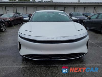 Piąte zdjęcie samochodu w środku: 2025 LUCID MOTORS AIR TOURING VIN:50EA1TEA9SA041403 - miniatura